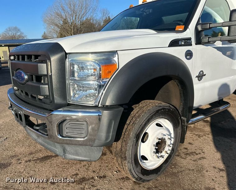 image for item DO3169 2016 Ford F550 Super Duty XL box truck