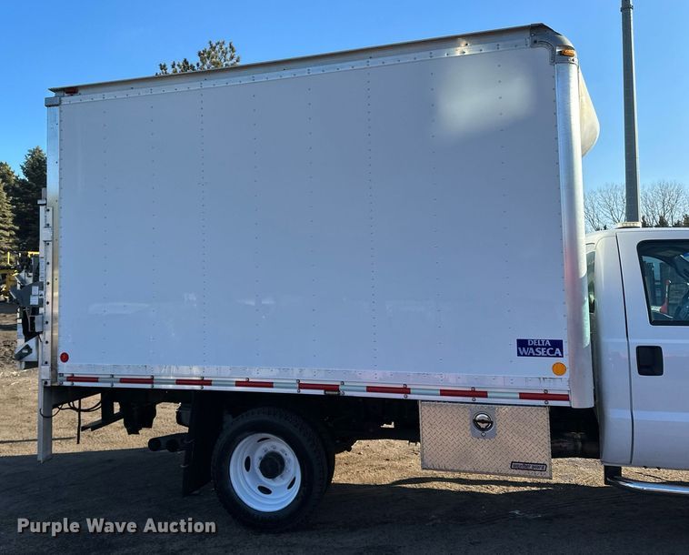 image for item DO3169 2016 Ford F550 Super Duty XL box truck