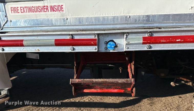 image for item DO3169 2016 Ford F550 Super Duty XL box truck