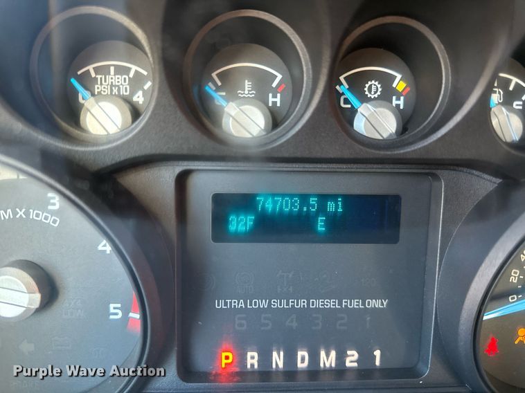 image for item DO3169 2016 Ford F550 Super Duty XL box truck