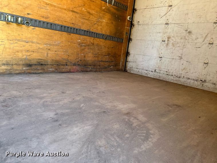 image for item DO3169 2016 Ford F550 Super Duty XL box truck