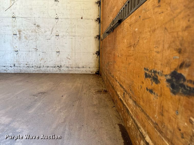 image for item DO3169 2016 Ford F550 Super Duty XL box truck