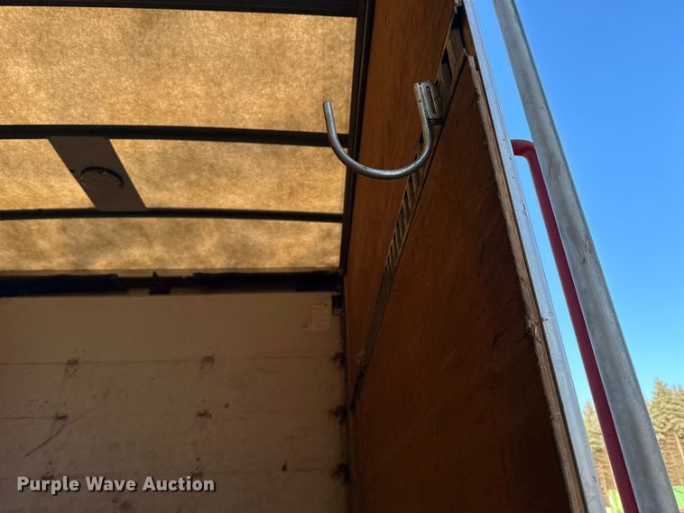 image for item DO3169 2016 Ford F550 Super Duty XL box truck