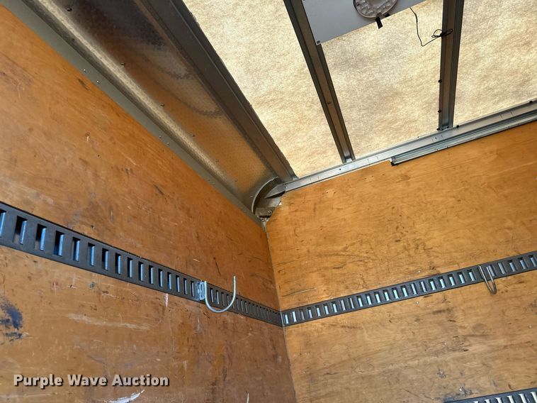 image for item DO3169 2016 Ford F550 Super Duty XL box truck