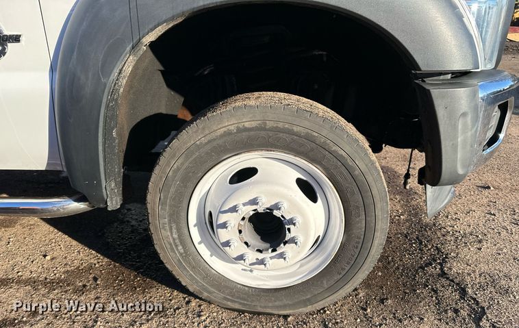 image for item DO3169 2016 Ford F550 Super Duty XL box truck