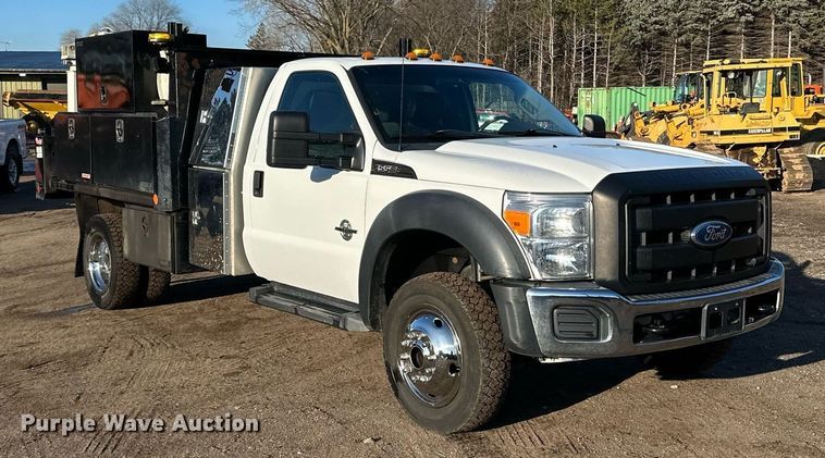 image for item DO3170 2011 Ford  F550 Super Duty XL flatbed truck