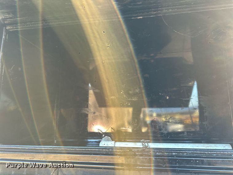 image for item DO3170 2011 Ford  F550 Super Duty XL flatbed truck