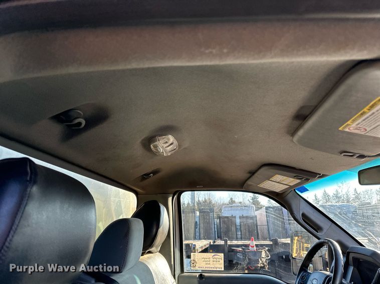 image for item DO3170 2011 Ford  F550 Super Duty XL flatbed truck