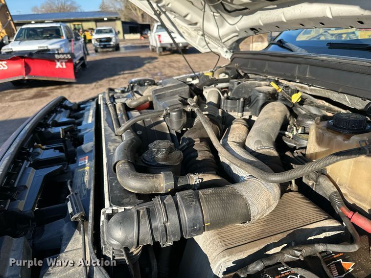 image for item DO3170 2011 Ford  F550 Super Duty XL flatbed truck