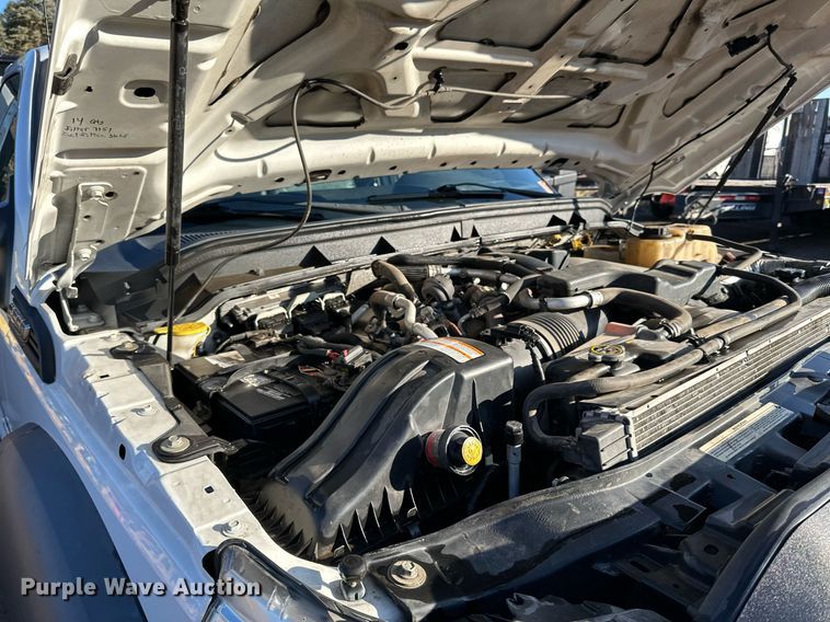 image for item DO3170 2011 Ford  F550 Super Duty XL flatbed truck