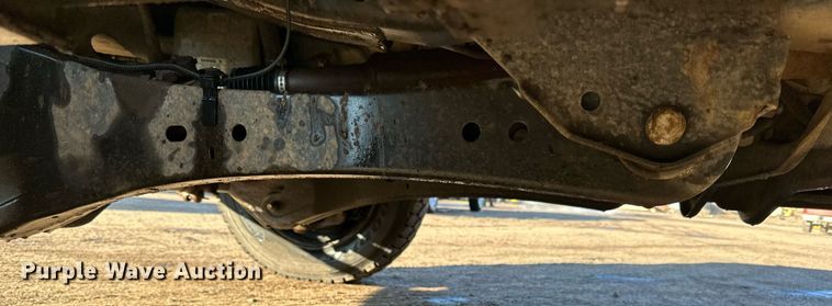 image for item DO3170 2011 Ford  F550 Super Duty XL flatbed truck