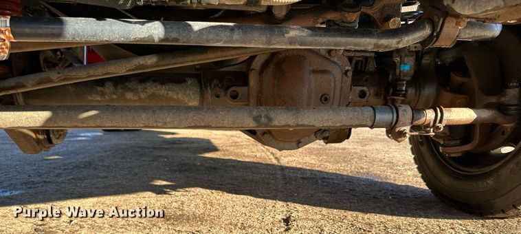 image for item DO3170 2011 Ford  F550 Super Duty XL flatbed truck