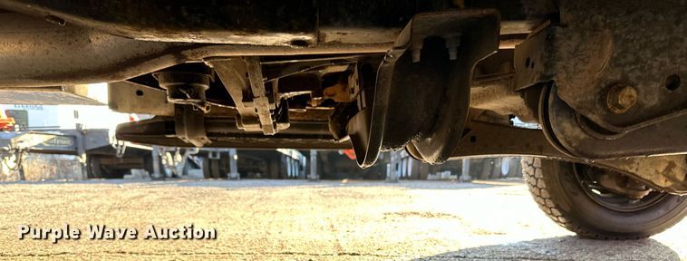 image for item DO3170 2011 Ford  F550 Super Duty XL flatbed truck