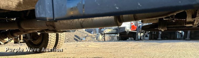 image for item DO3170 2011 Ford  F550 Super Duty XL flatbed truck