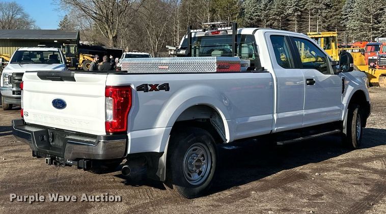 image for item DO3171 2019 Ford  F350 Super Duty XL SuperCab pickup truck