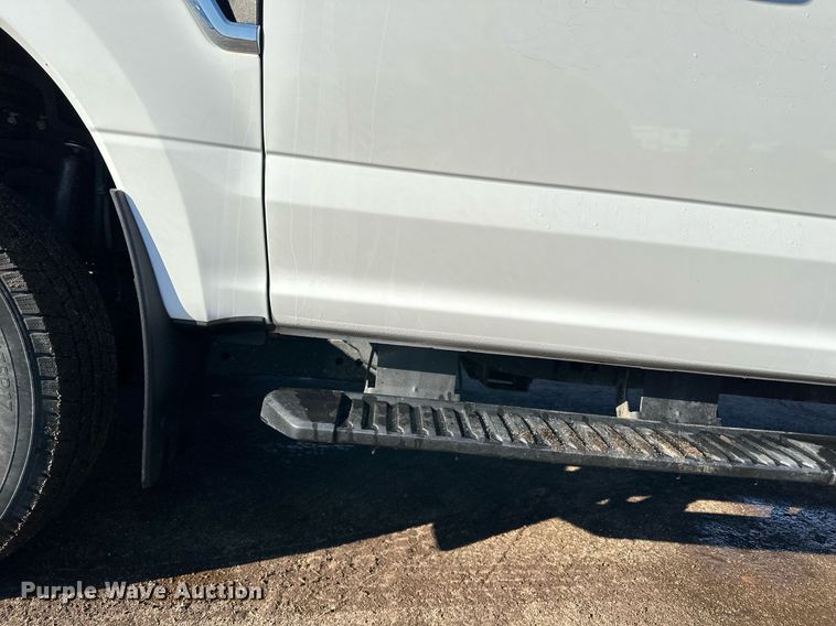 image for item DO3171 2019 Ford  F350 Super Duty XL SuperCab pickup truck