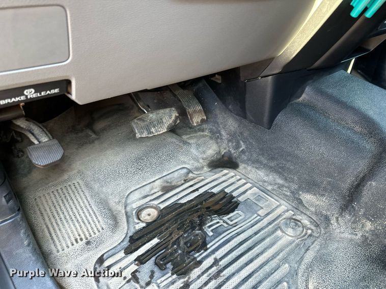 image for item DO3171 2019 Ford  F350 Super Duty XL SuperCab pickup truck