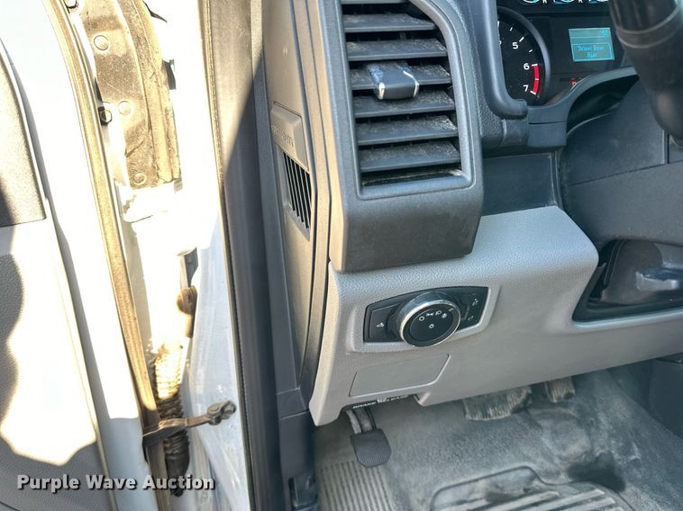 image for item DO3171 2019 Ford  F350 Super Duty XL SuperCab pickup truck