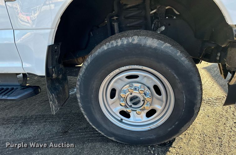 image for item DO3171 2019 Ford  F350 Super Duty XL SuperCab pickup truck