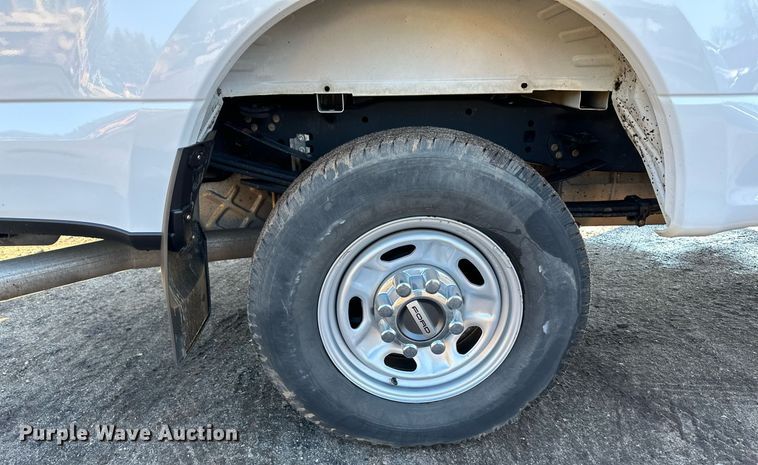 image for item DO3171 2019 Ford  F350 Super Duty XL SuperCab pickup truck