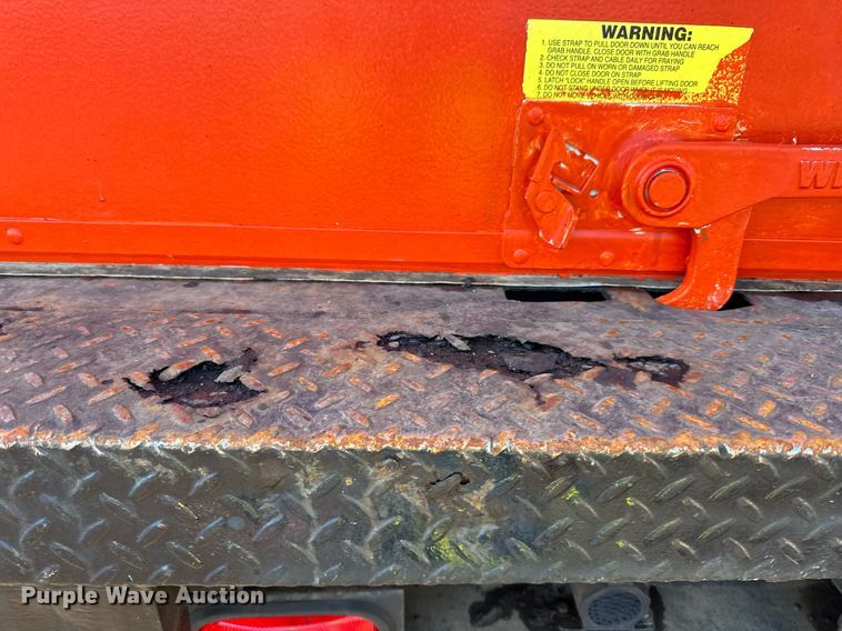 image for item DO3173 1999 Kenworth  T800 box truck