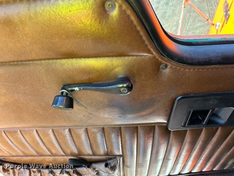 image for item DO3173 1999 Kenworth  T800 box truck