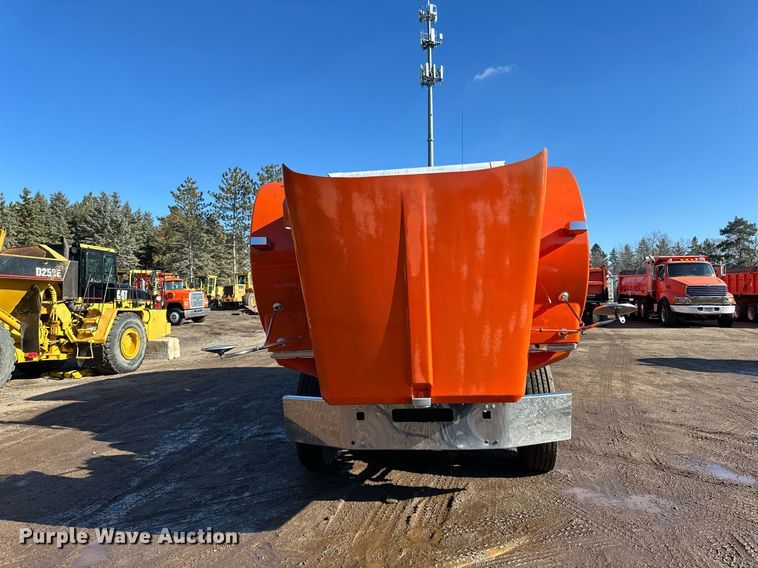 image for item DO3173 1999 Kenworth  T800 box truck