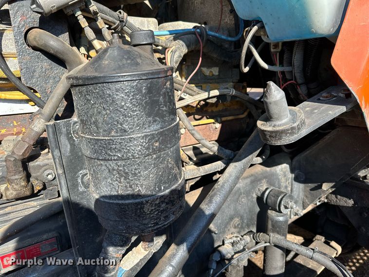 image for item DO3173 1999 Kenworth  T800 box truck