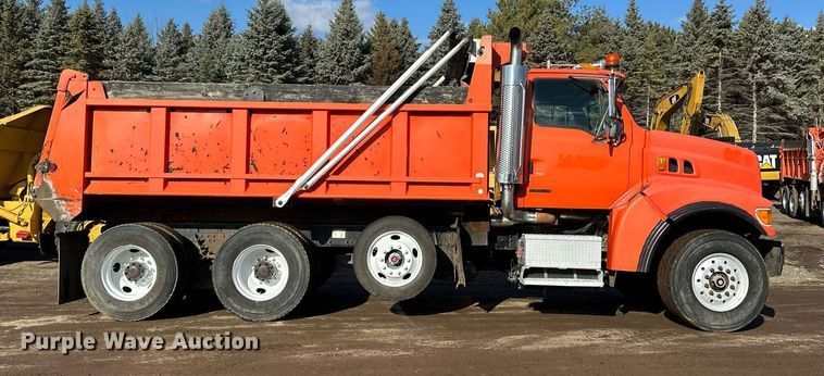 image for item DO3174 2005 Sterling LT9500 dump truck