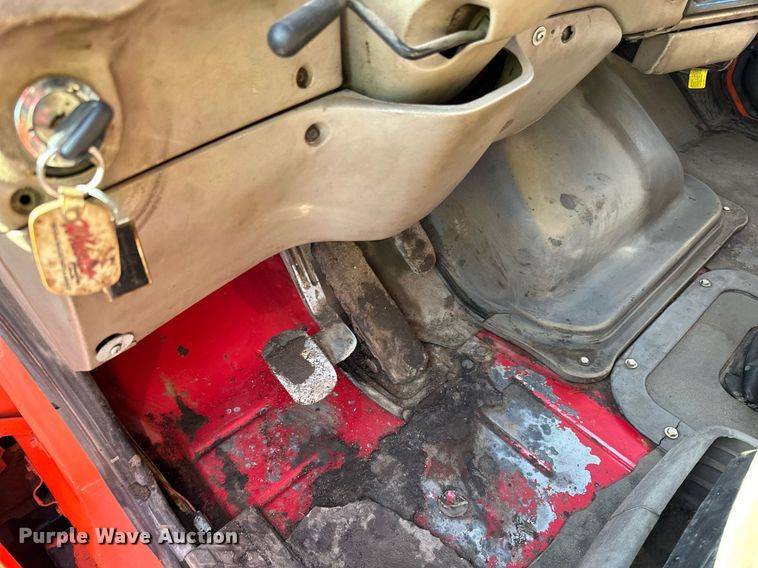 image for item DO3174 2005 Sterling LT9500 dump truck