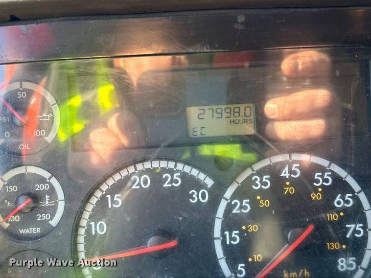 image for item DO3174 2005 Sterling LT9500 dump truck