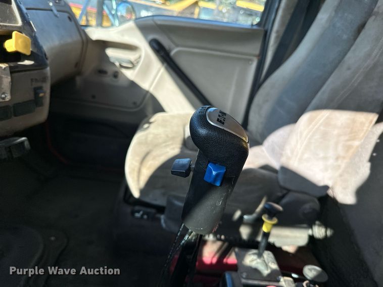 image for item DO3174 2005 Sterling LT9500 dump truck