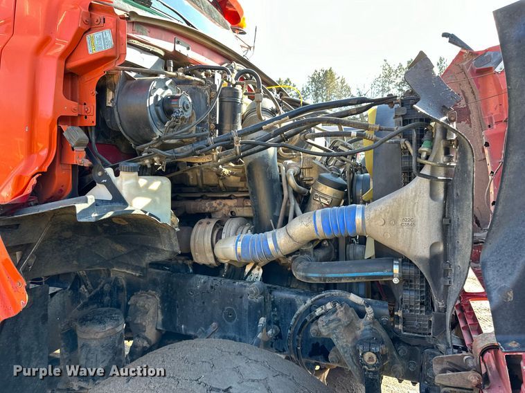 image for item DO3174 2005 Sterling LT9500 dump truck