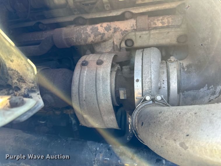 image for item DO3174 2005 Sterling LT9500 dump truck