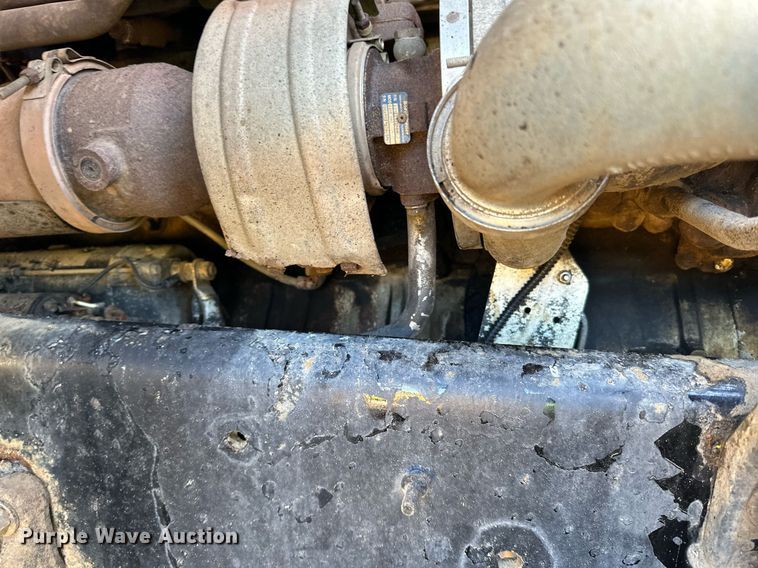 image for item DO3174 2005 Sterling LT9500 dump truck