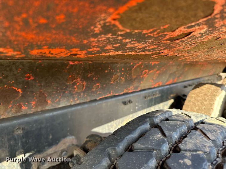 image for item DO3174 2005 Sterling LT9500 dump truck