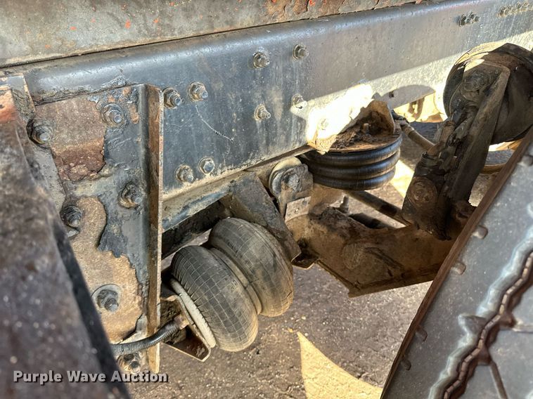 image for item DO3174 2005 Sterling LT9500 dump truck