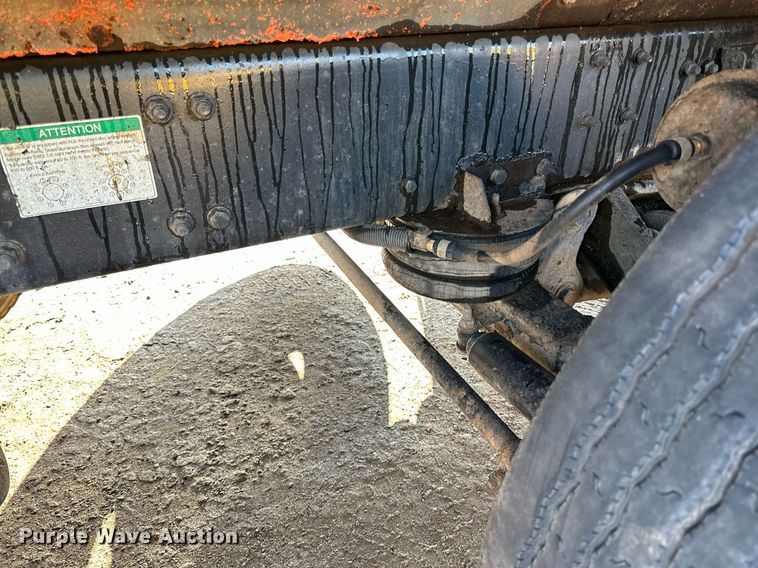 image for item DO3174 2005 Sterling LT9500 dump truck