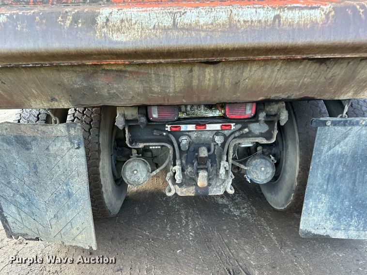 image for item DO3174 2005 Sterling LT9500 dump truck