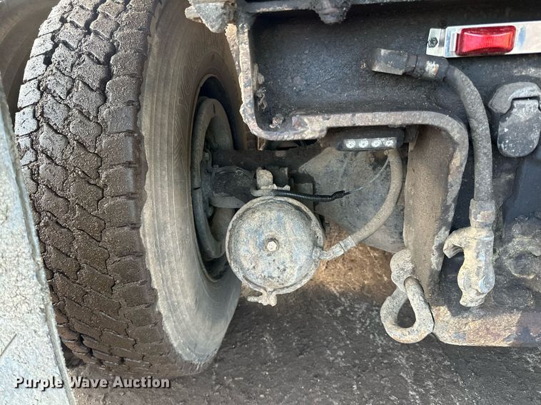 image for item DO3174 2005 Sterling LT9500 dump truck