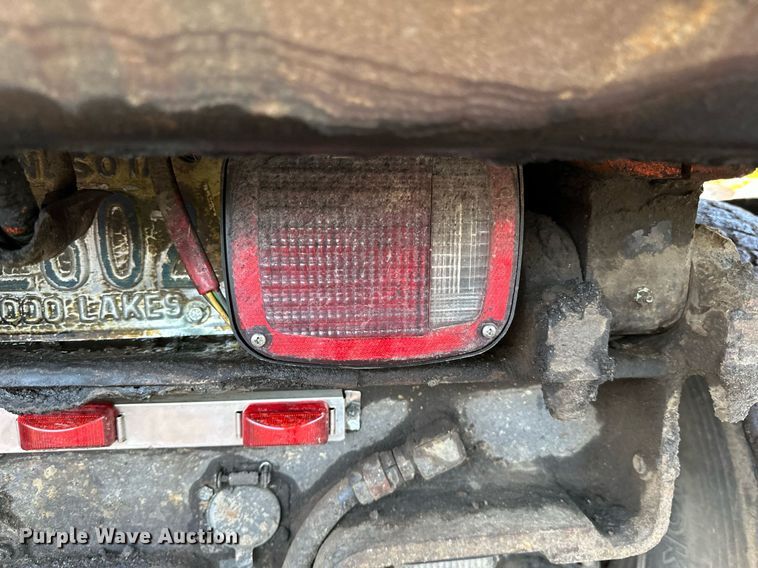 image for item DO3174 2005 Sterling LT9500 dump truck