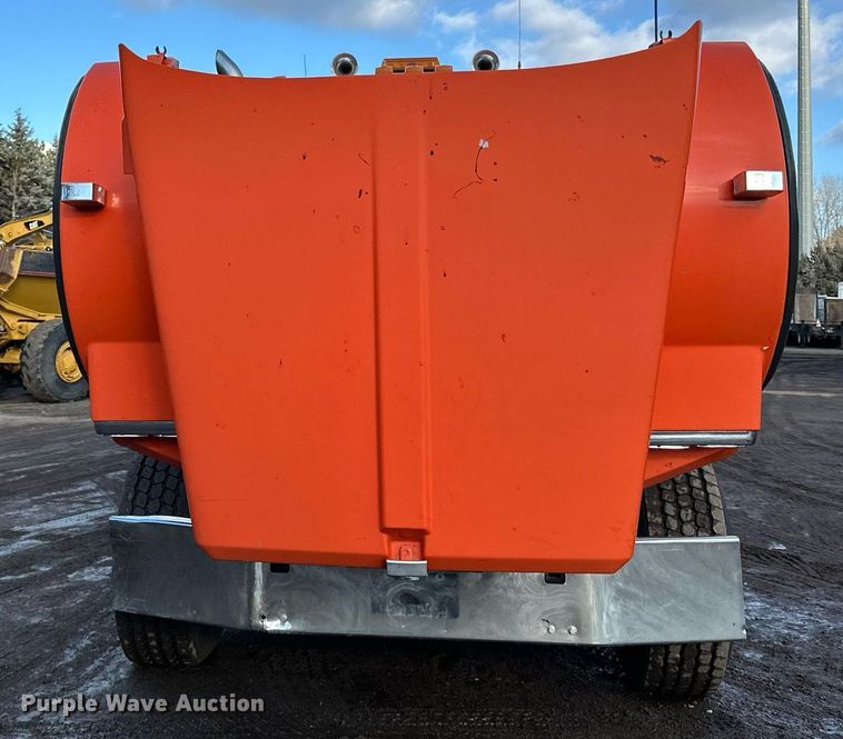 image for item DO3175 2002 Kenworth  T800 dump truck