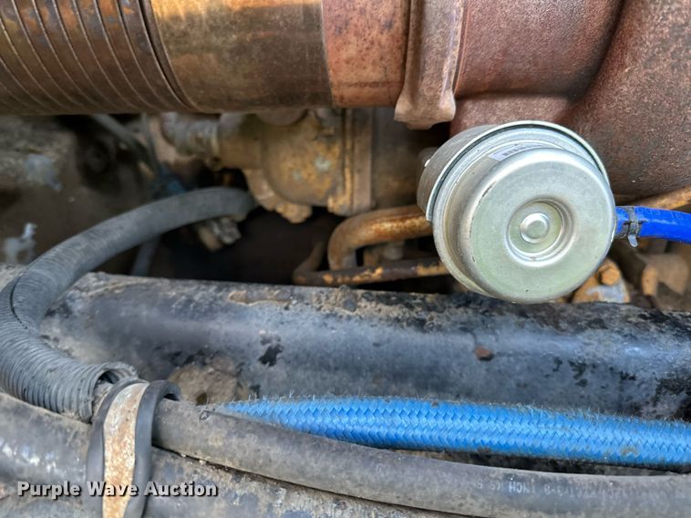 image for item DO3175 2002 Kenworth  T800 dump truck