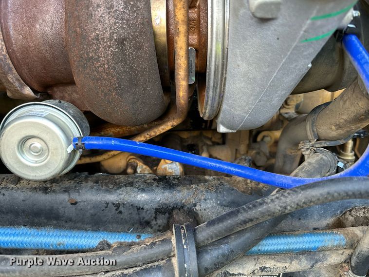 image for item DO3175 2002 Kenworth  T800 dump truck