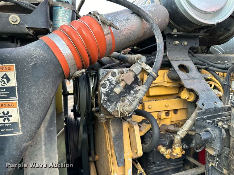 image for item DO3175 2002 Kenworth  T800 dump truck