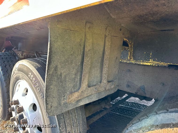 image for item DO3175 2002 Kenworth  T800 dump truck