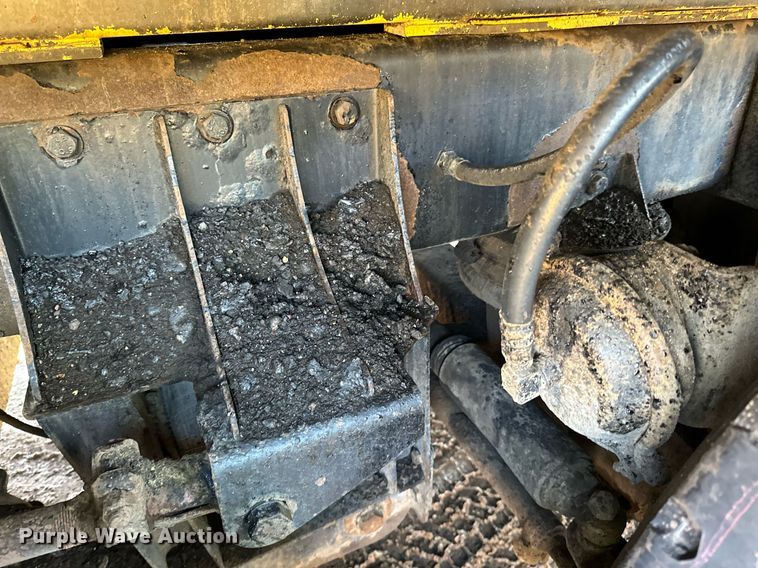 image for item DO3175 2002 Kenworth  T800 dump truck