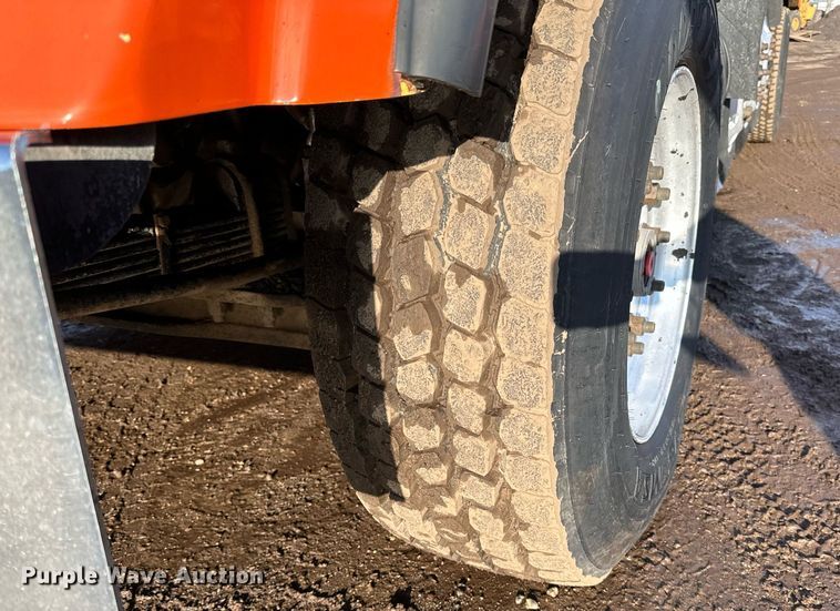 image for item DO3175 2002 Kenworth  T800 dump truck