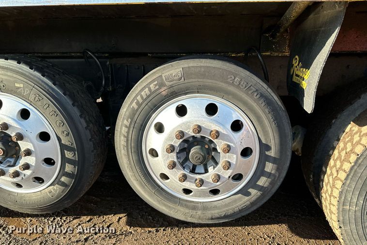 image for item DO3175 2002 Kenworth  T800 dump truck