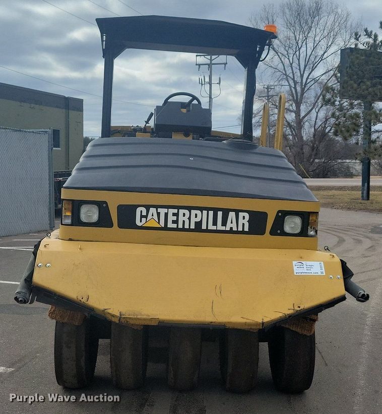 image for item DO3176 2008 Caterpillar PS150C pneumatic roller